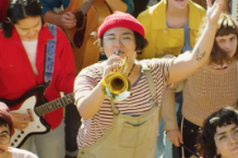 jay-som-the-bus-song-video-1507644579