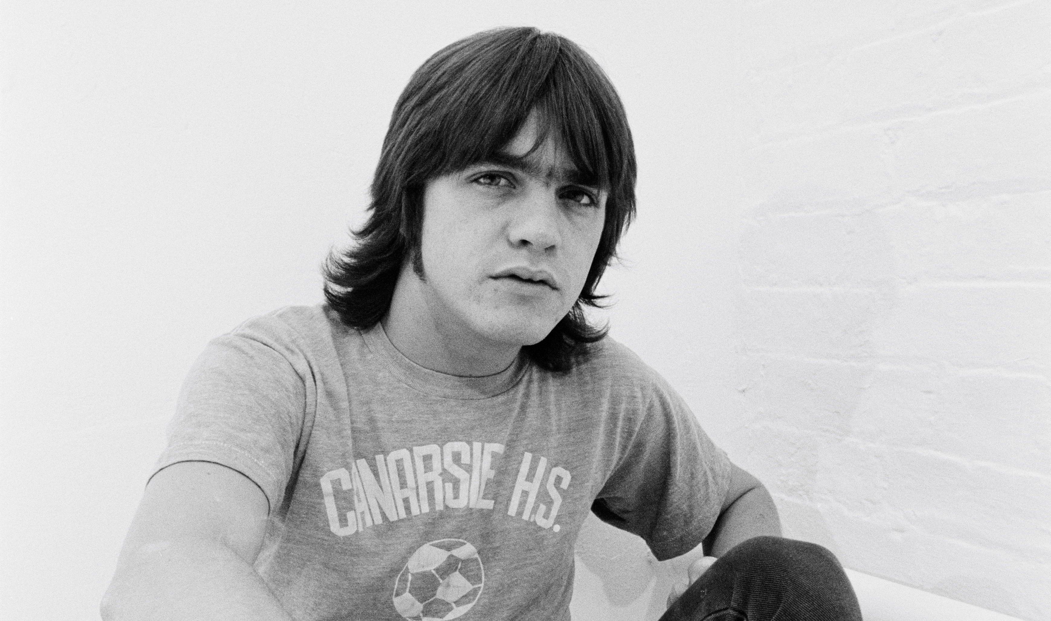 Malcolm Young leaves AC/DC