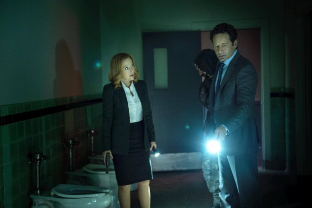 Hear an Excerpt From a New <i>X-Files</i> Audiobook Featuring Gillian Anderson and David Duchovny