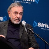 Neil Diamond Retires From Touring Due to Parkinson's Disease