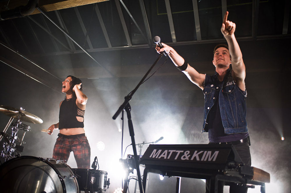 Matt and Kim Skateboard Around LA in 'Hoodie On' Video