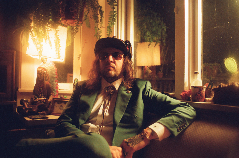 Watch King Tuff Perform a Grainy 'Headbanger' for Funny or Die