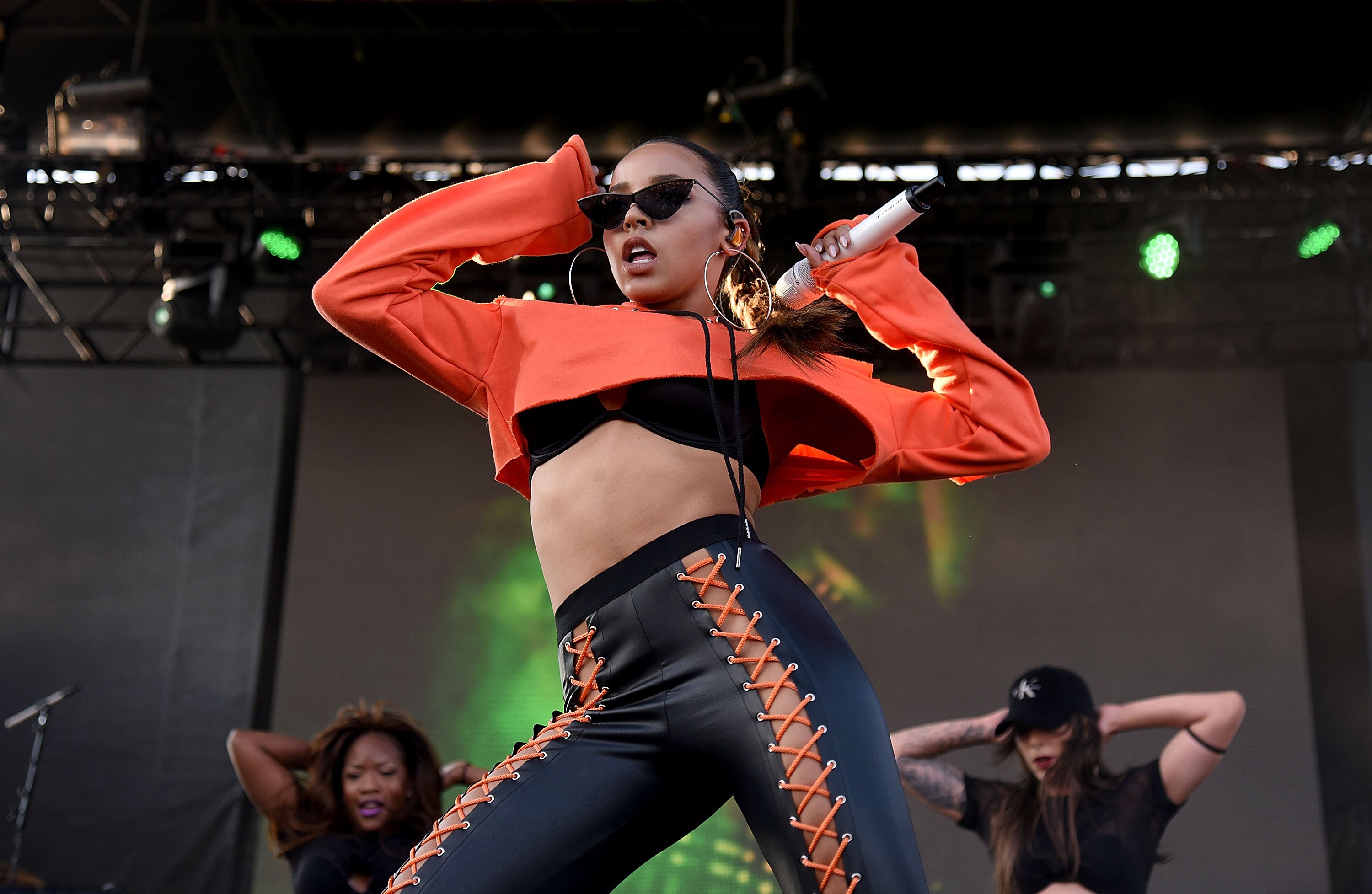Video Tinashe “faded Love” Feat Future Spin