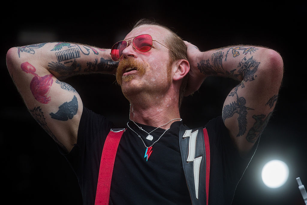 Queens of the Stone Age to Share Unreleased Concert to Benefit 2015 Paris Terrorist Attack Victims