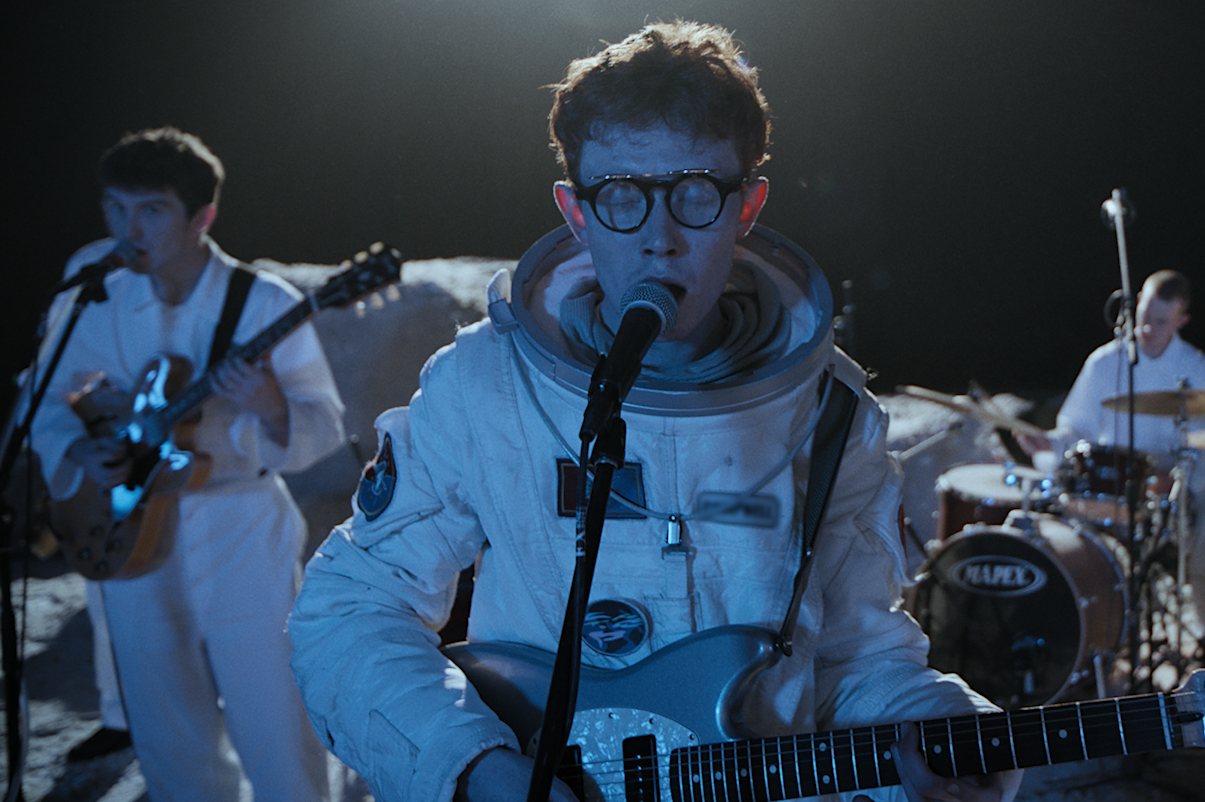 Here's King Krule on the Moon SPIN