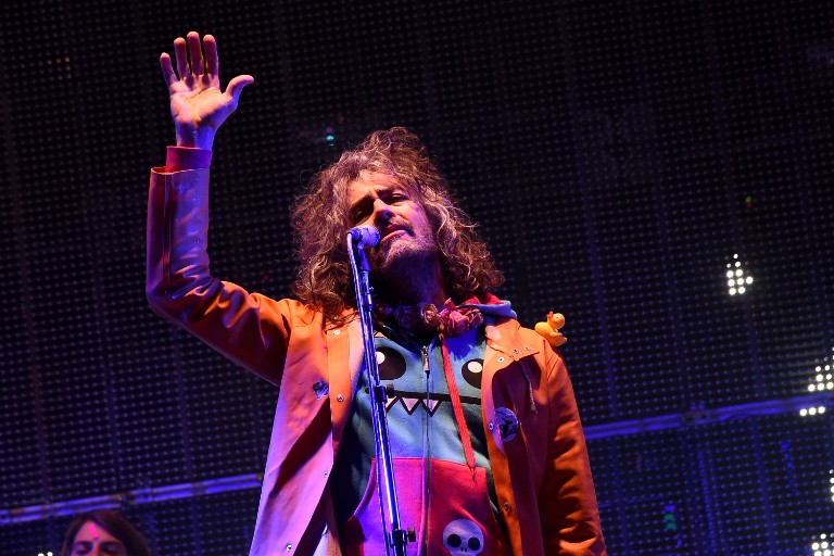 the flaming lips a change at christmas say it isn t so