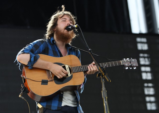 fleet-foxes-release-two-alternate-versions-of-crack-up-songs