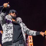 Apple Music and Pandora Are No Longer Promoting R. Kelly
