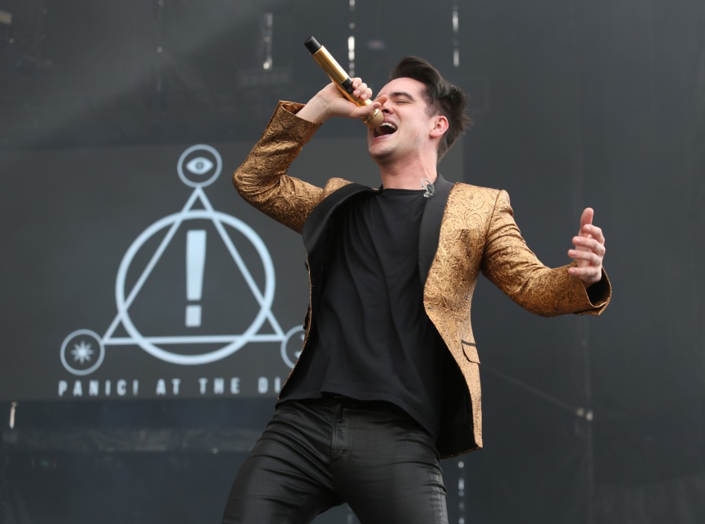 panic at the disco high hopes new song stream