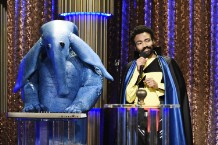 donald-glover-snl-star-wars-diversity-summit-youtube-watch