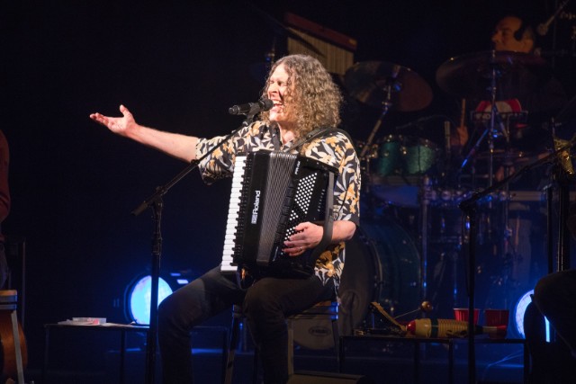 weird-al-yankovic-foo-fighters-this-is-a-call-cover-watch