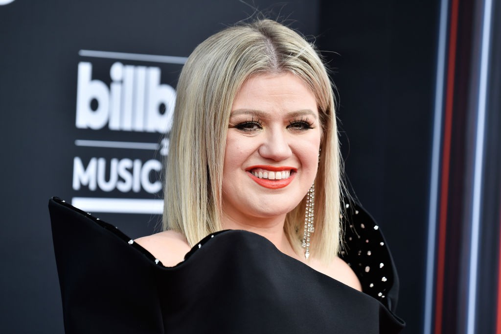 Kelly Clarkson S Billboard Music Awards 2018 Performance Watch