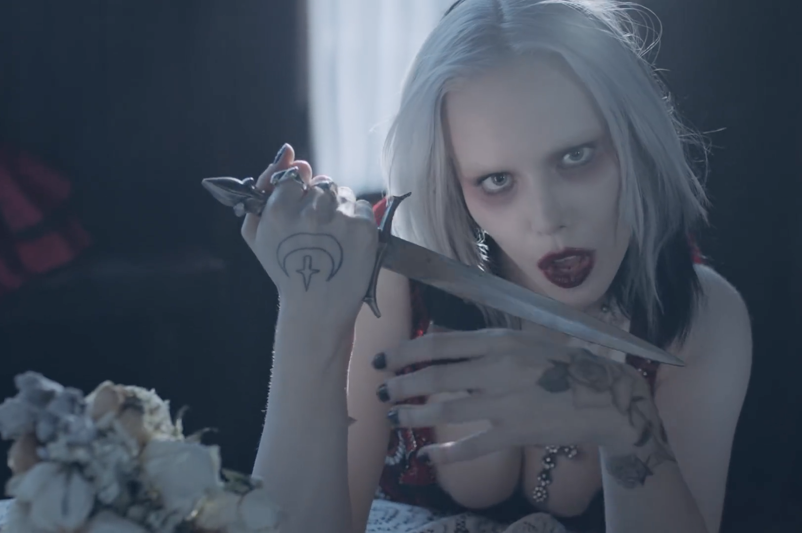 Video: Alice Glass – "I Trusted You"