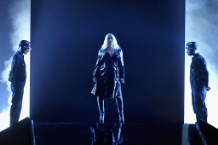 christina aguilera new song like i do featuring goldlink listen stream