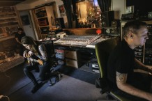 laura-jane-grace-devouring-mothers-announce-tour-dates-new-album-1533054453