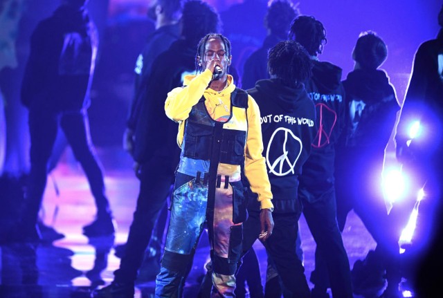 travis scott vma outfit