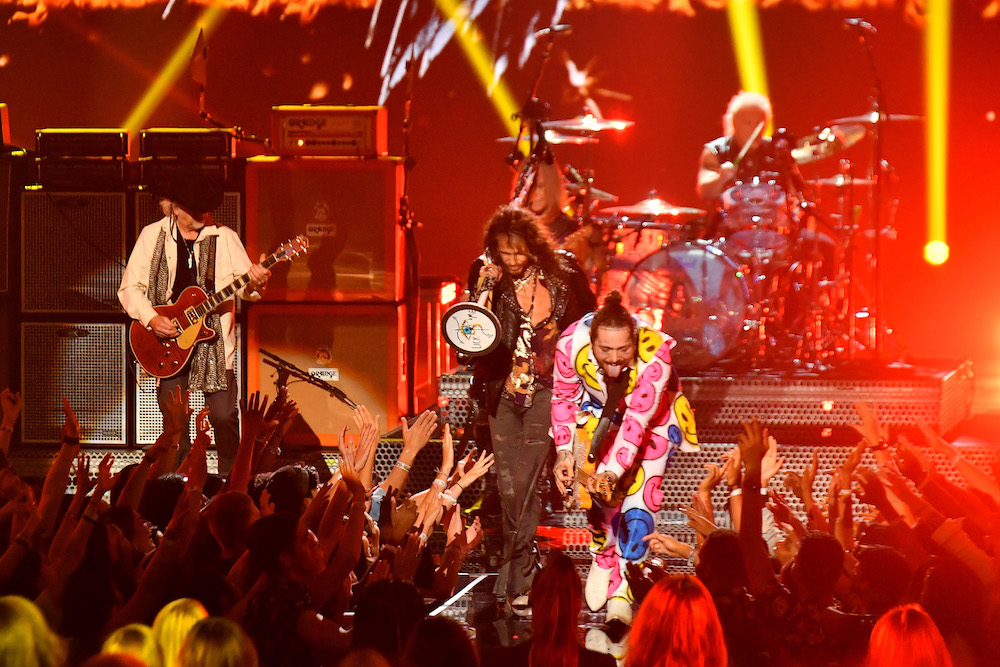 Aerosmith and Post Malone Perform at 2018 VMAs: Watch