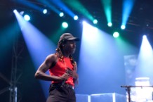 stream-blood-oranges-new-album-negro-swan-1534948219