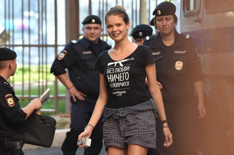 pussy-riot-members-detained-in-moscow