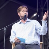 Hear a New Tim Heidecker Song to Benefit the Hebrew Immigrant Aid Society