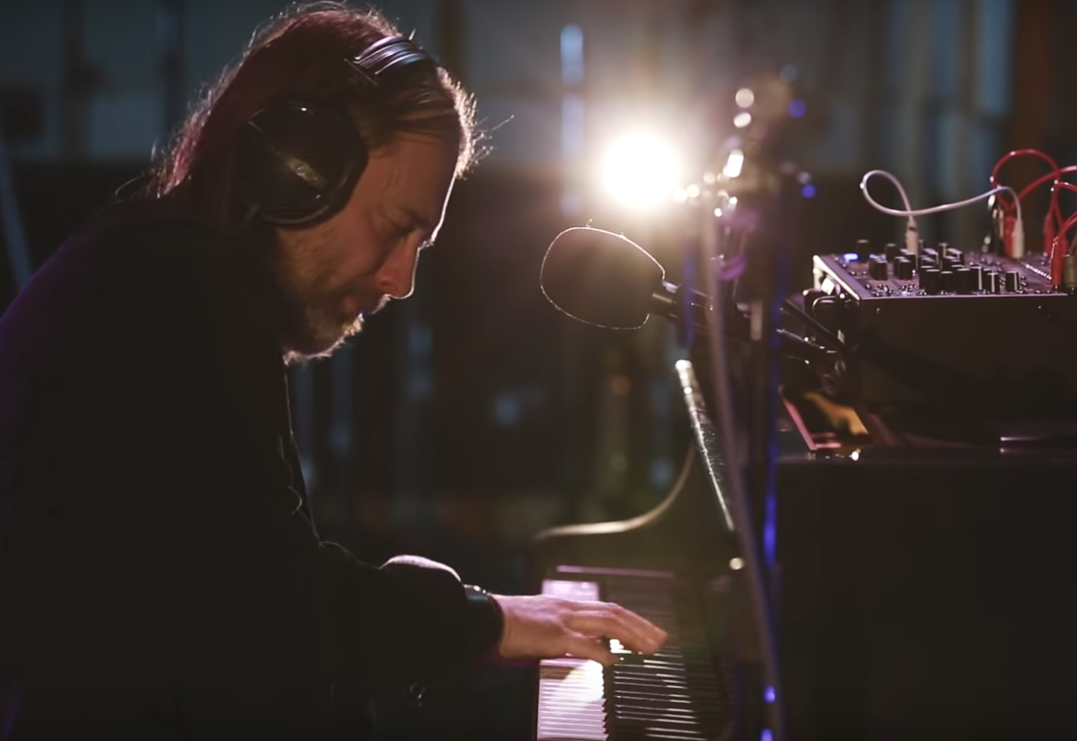 Thom Yorke Performs Suspiria Song Unmade For Bbc
