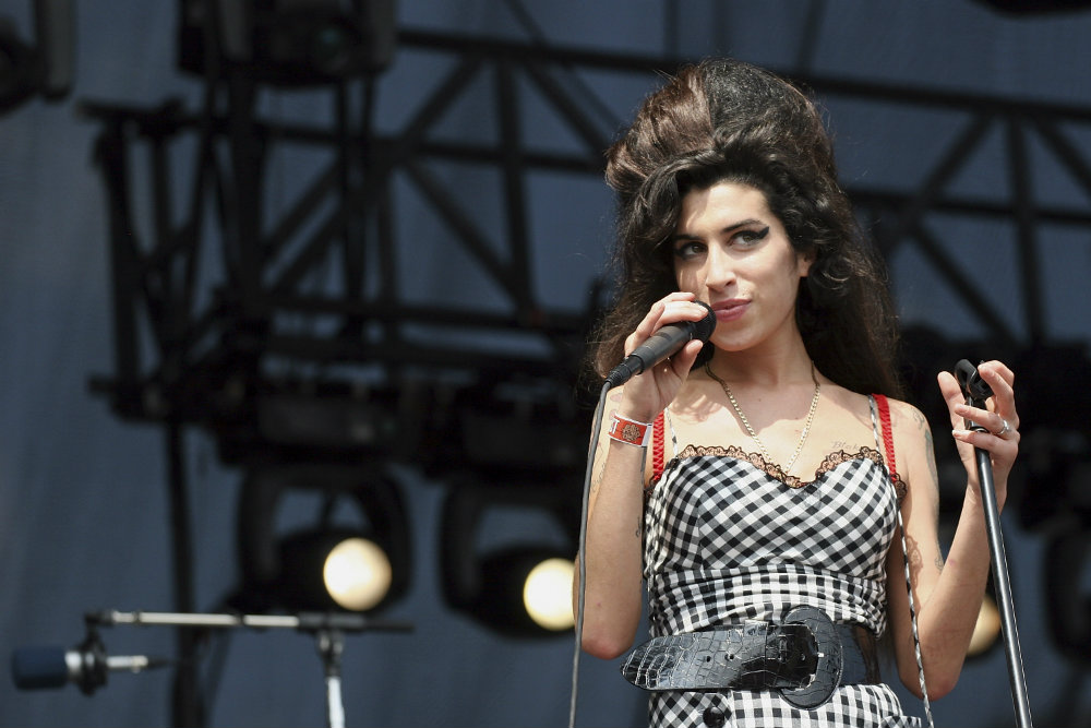 Amy Winehouse Hologram Tour Planned for 2019