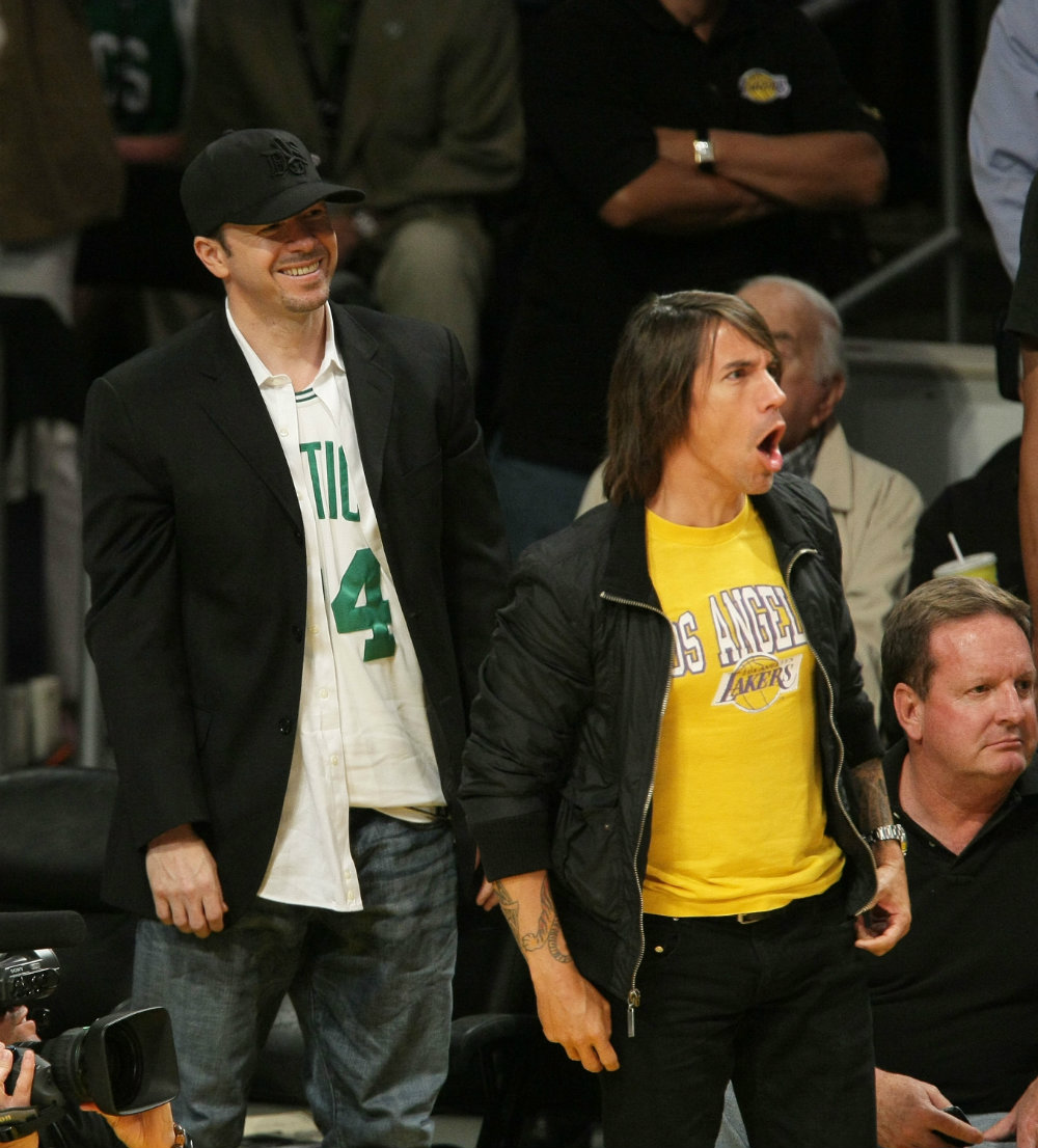 Anthony Kiedis and Donnie Wahlberg at 2008 NBA Finals