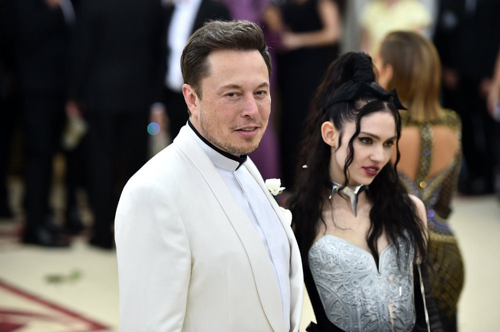 Elon Musk and Grimes Spotted at Pumpkin Patch