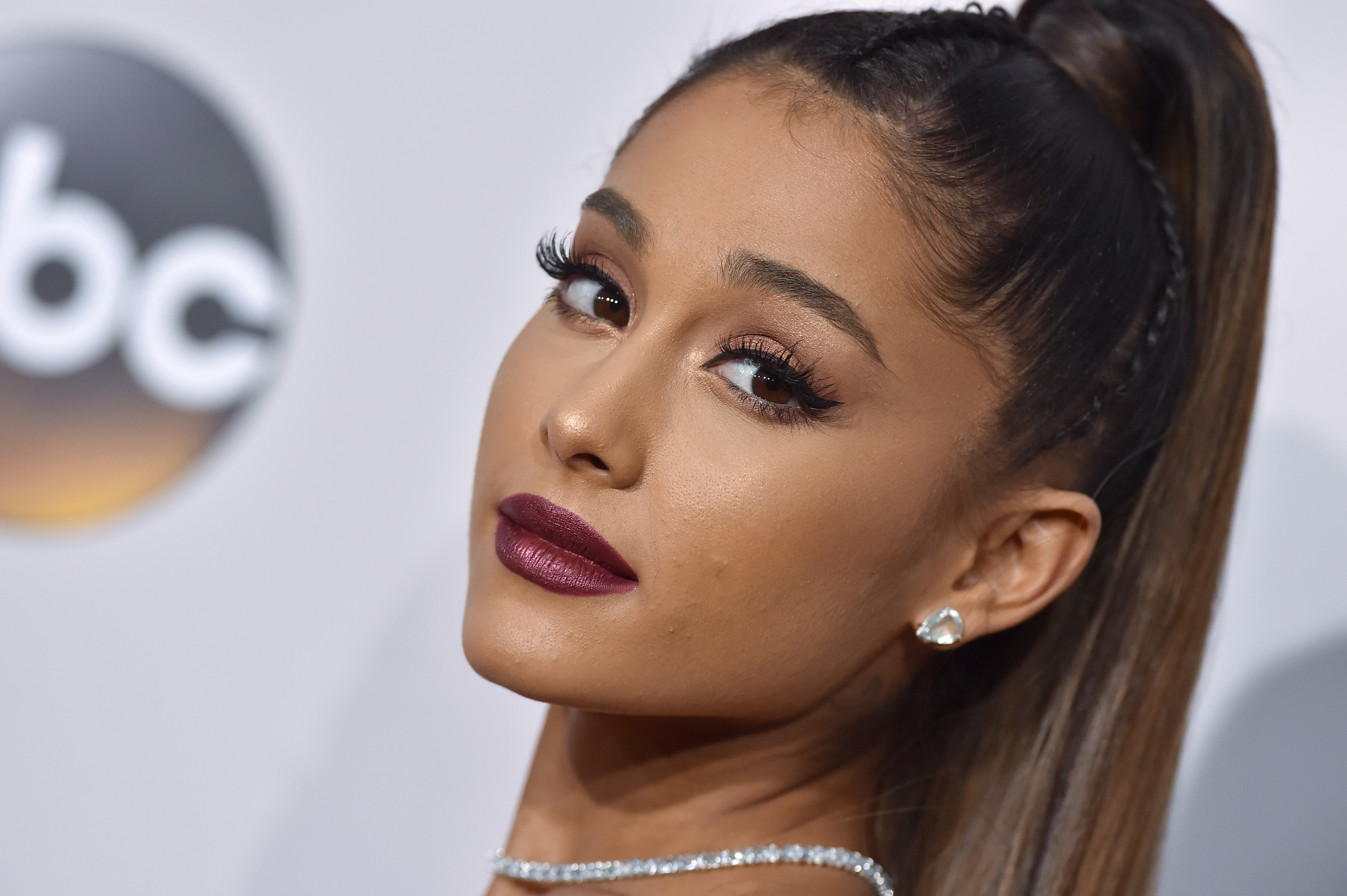 Ariana Grande Delivers Sultry Yet Forgettable R&B on <i>Positions</i>