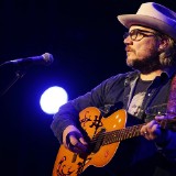 Watch Jeff Tweedy Perform 