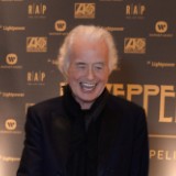 Robbie Williams Blares Led Zeppelin Rivals to Annoy His Neighbor Jimmy Page