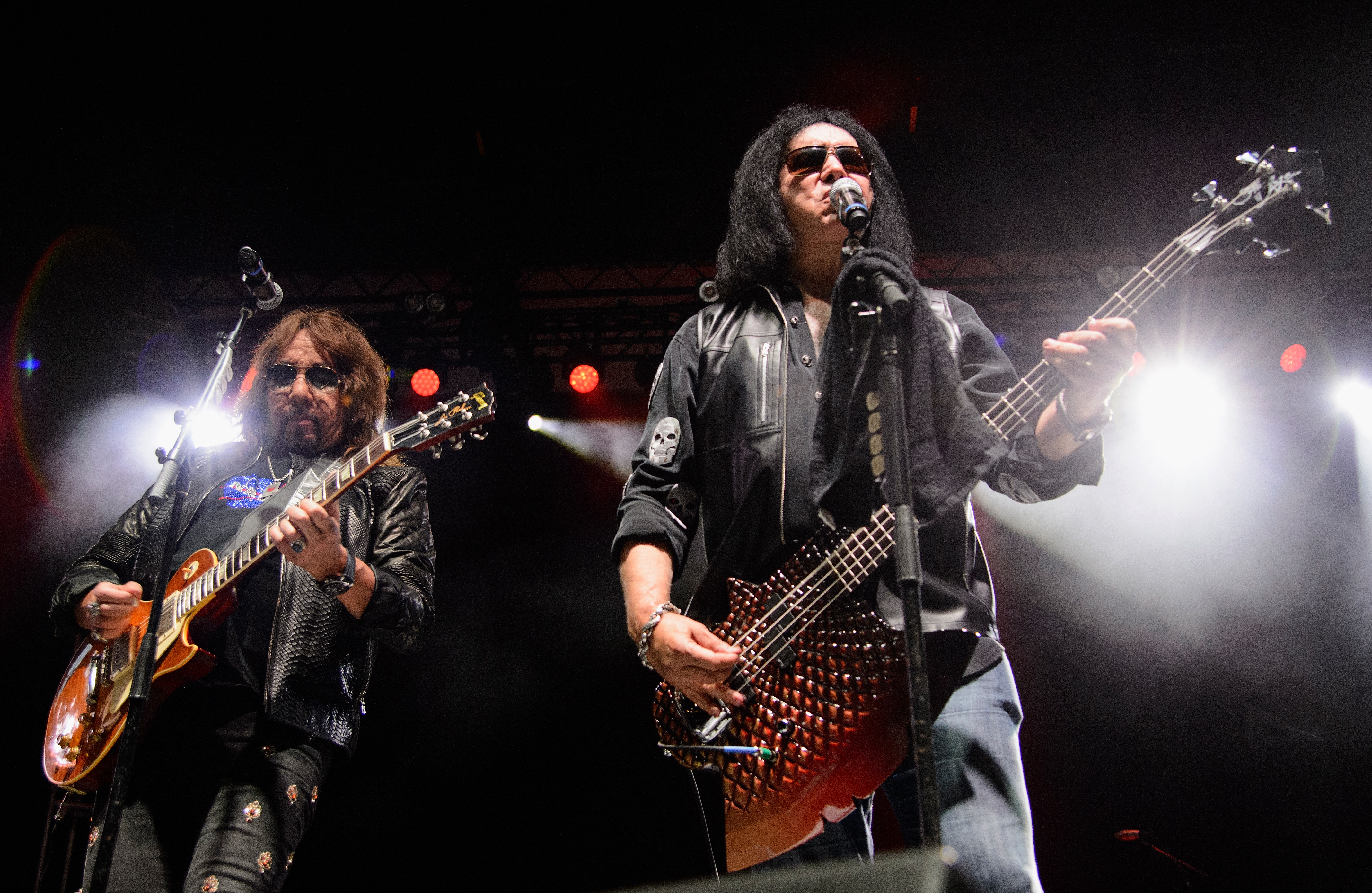 ace frehley scathing message facebook gene simmons kiss