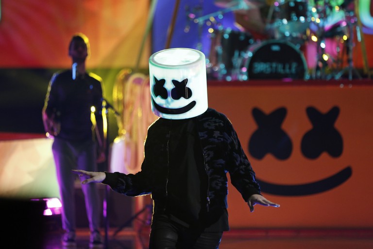 marshmello-here-with-me-ft-chvrches
