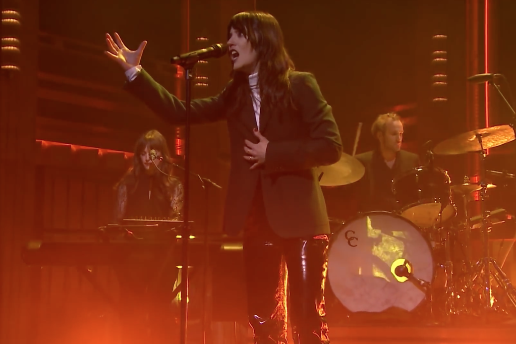 Watch Sharon Van Etten Perform Kid" on 'Fallon'