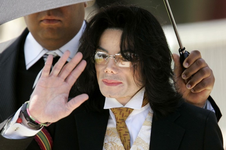 michael-jackson-jewelry-1552579362