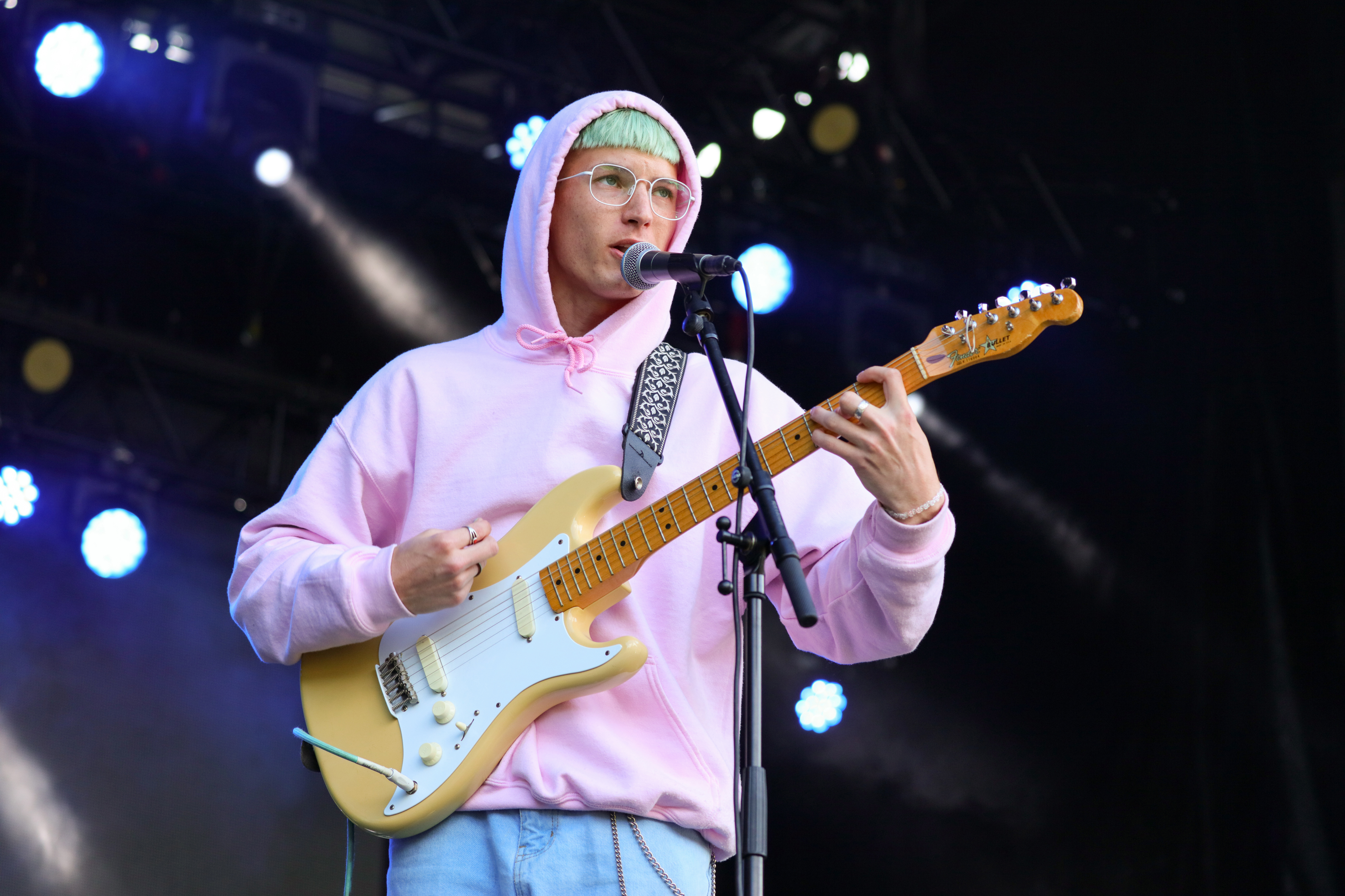 Gus Dapperton Learned How to Leave Control Behind on <i>Orca</i>