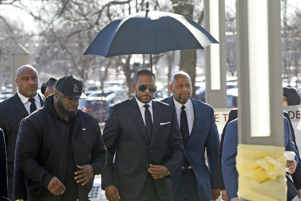 R. Kelly Loses Lawsuit After Failing to Show Up to Court