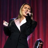 Watch Miley Cyrus Bring Out Marc Cohn for Surprise
