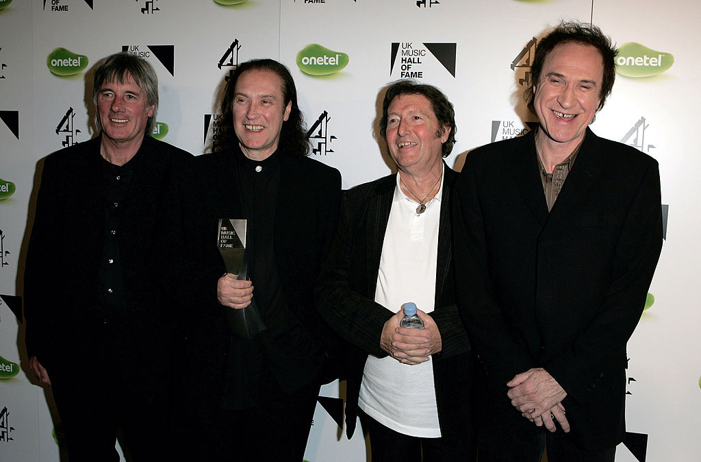 The Kinks Are Recording New Music, According to Ray and Dave Davies