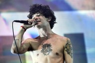 The 1975’s Matty Healy Kisses Male Fan During Dubai Concert as Protest