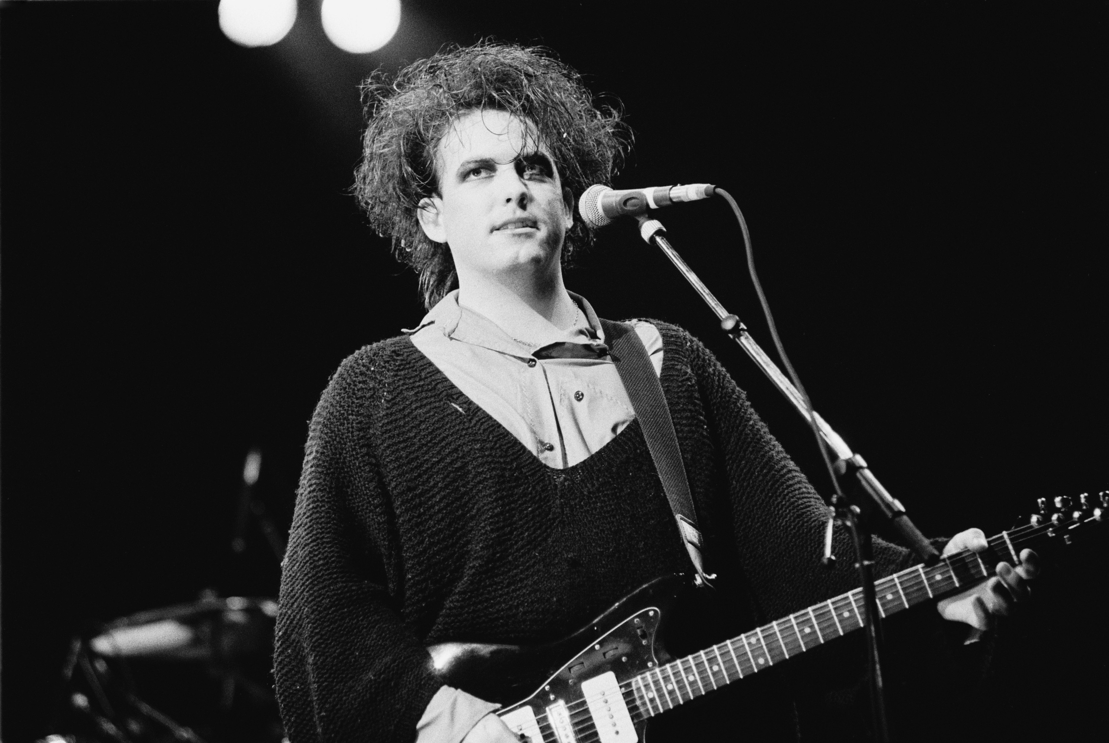 Robert Smith isn't people's perceptions': Stories behind classic photos of The  Cure - The Big Issue