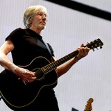 Rogers Waters Plays Pink Floyd's 