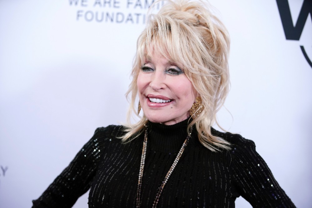 TN Lawmaker Proposes Replacing Bust of KKK Founder with Dolly Parton