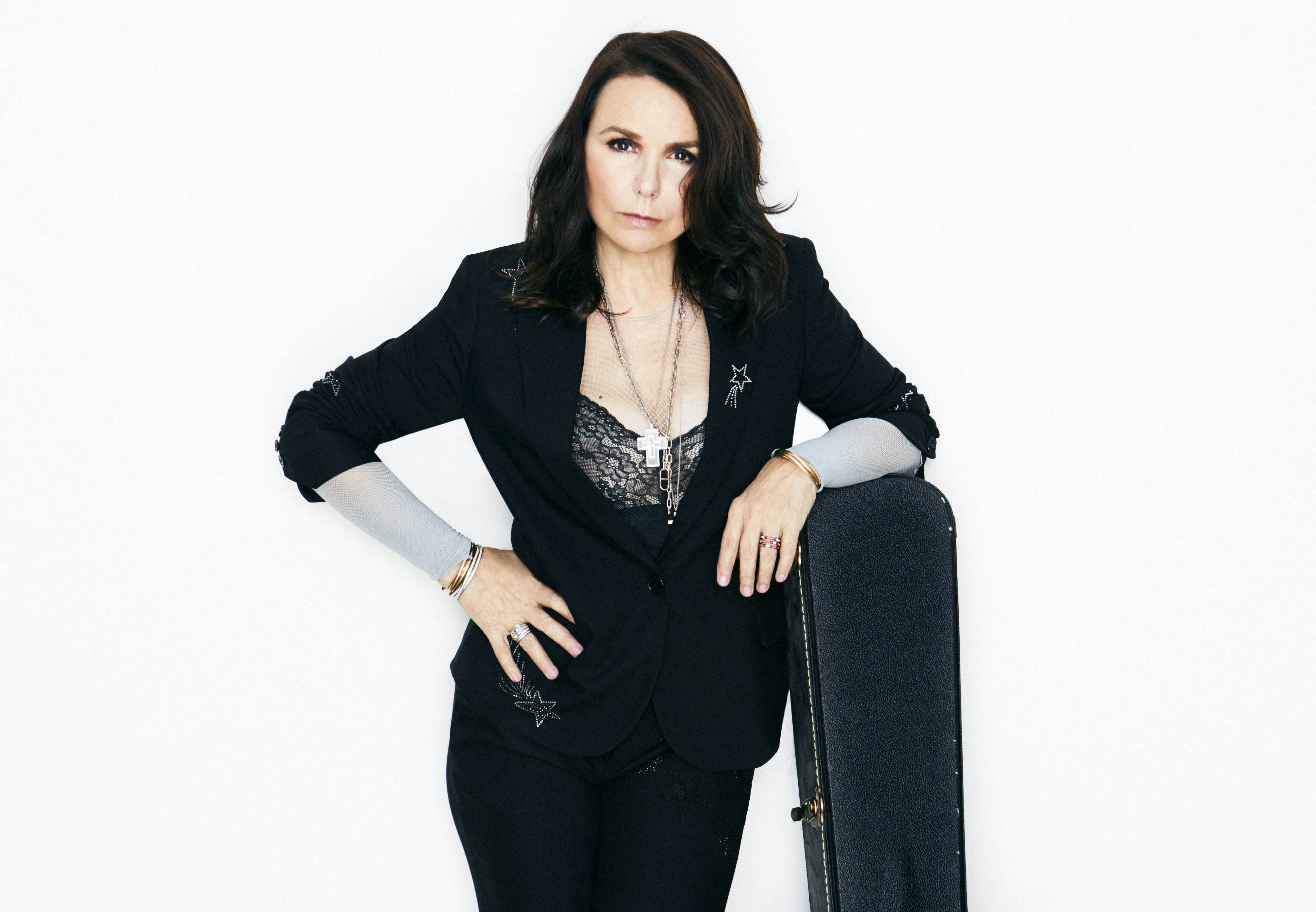 Patty Smyth Reflects on Life and Love on 'Build a Fire'
