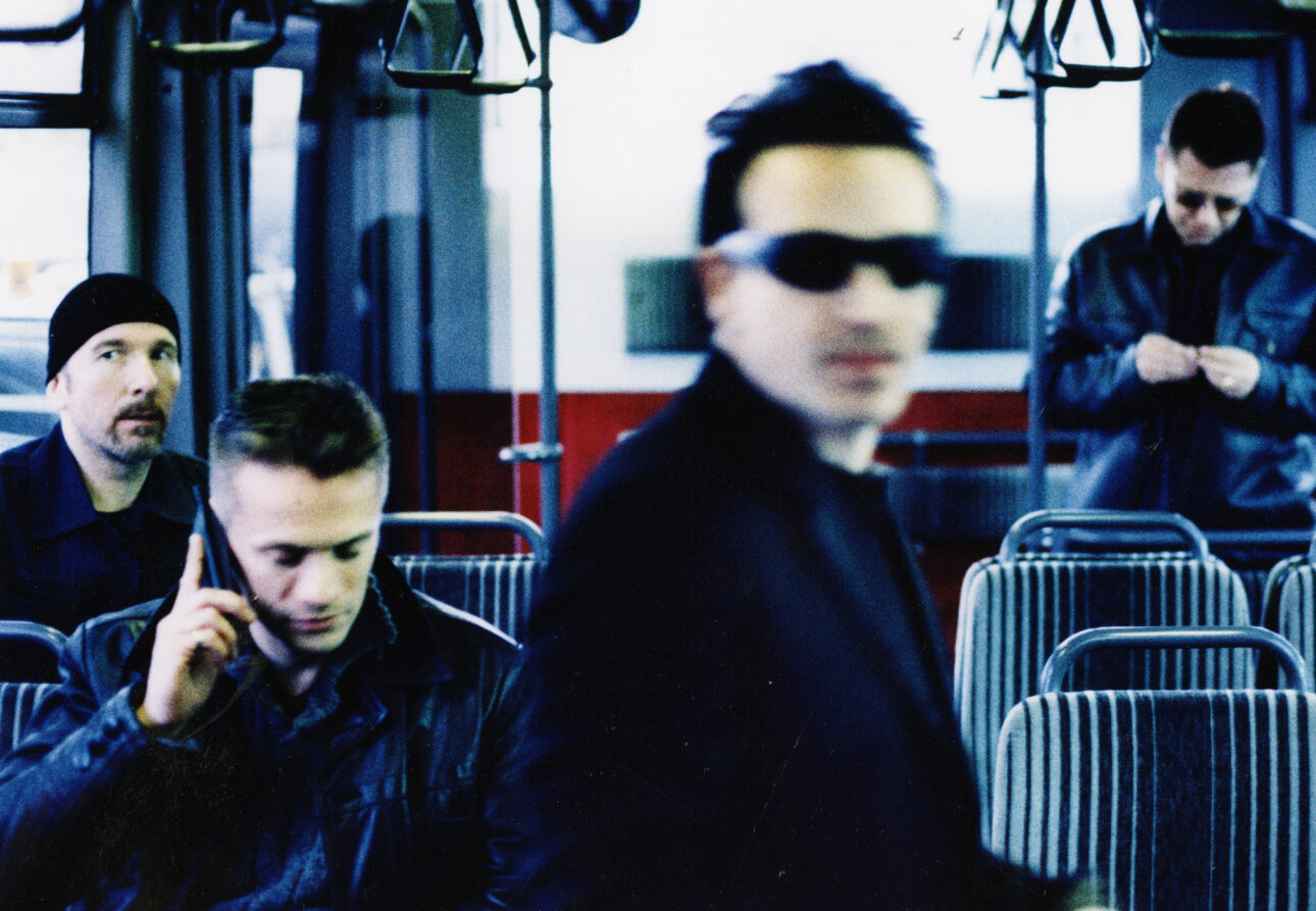 U2-1599746809-1290x893.jpg