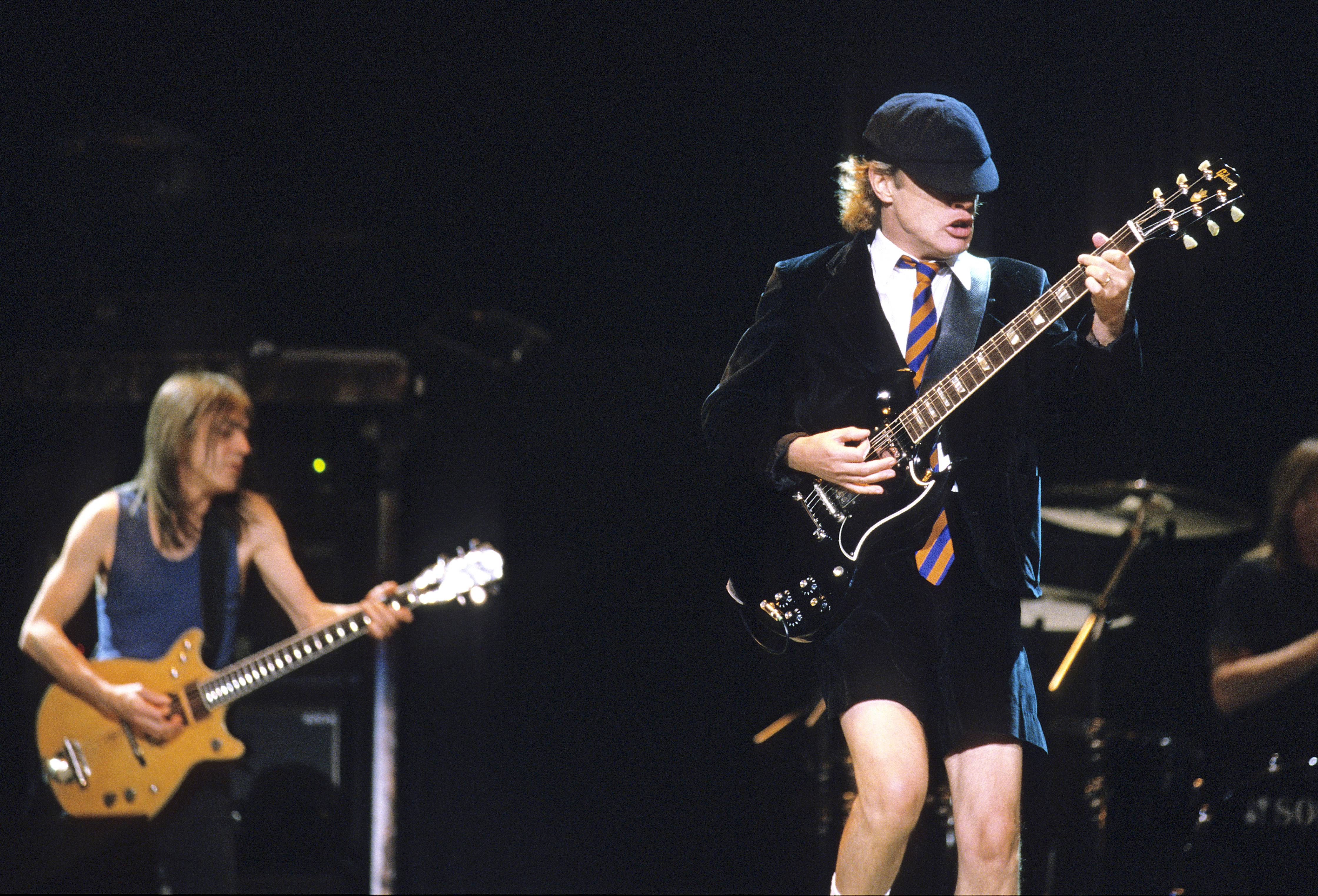 AC/DC Flick the Switch on <i>
<p><span style=