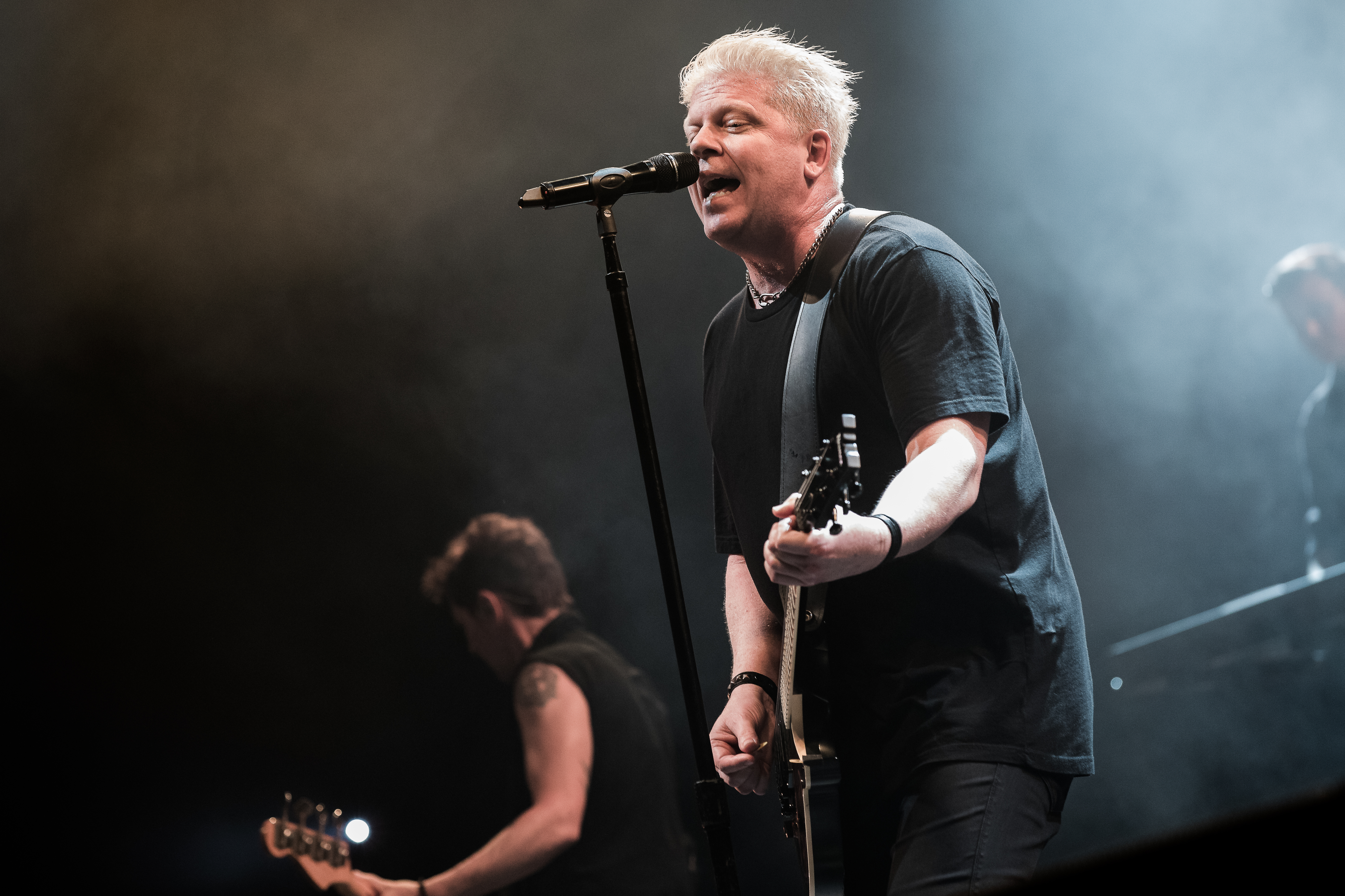 The Offspring Covers 'Please Come Home for Christmas' for the Holidays