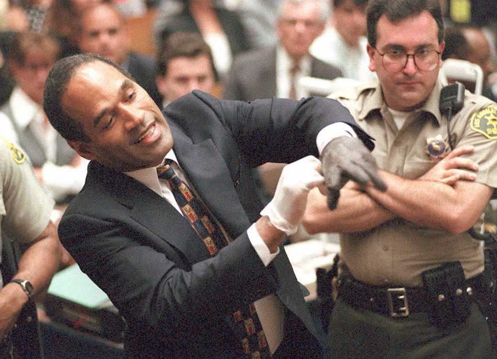 Double murder defendant O.J. Simpson puts on one o