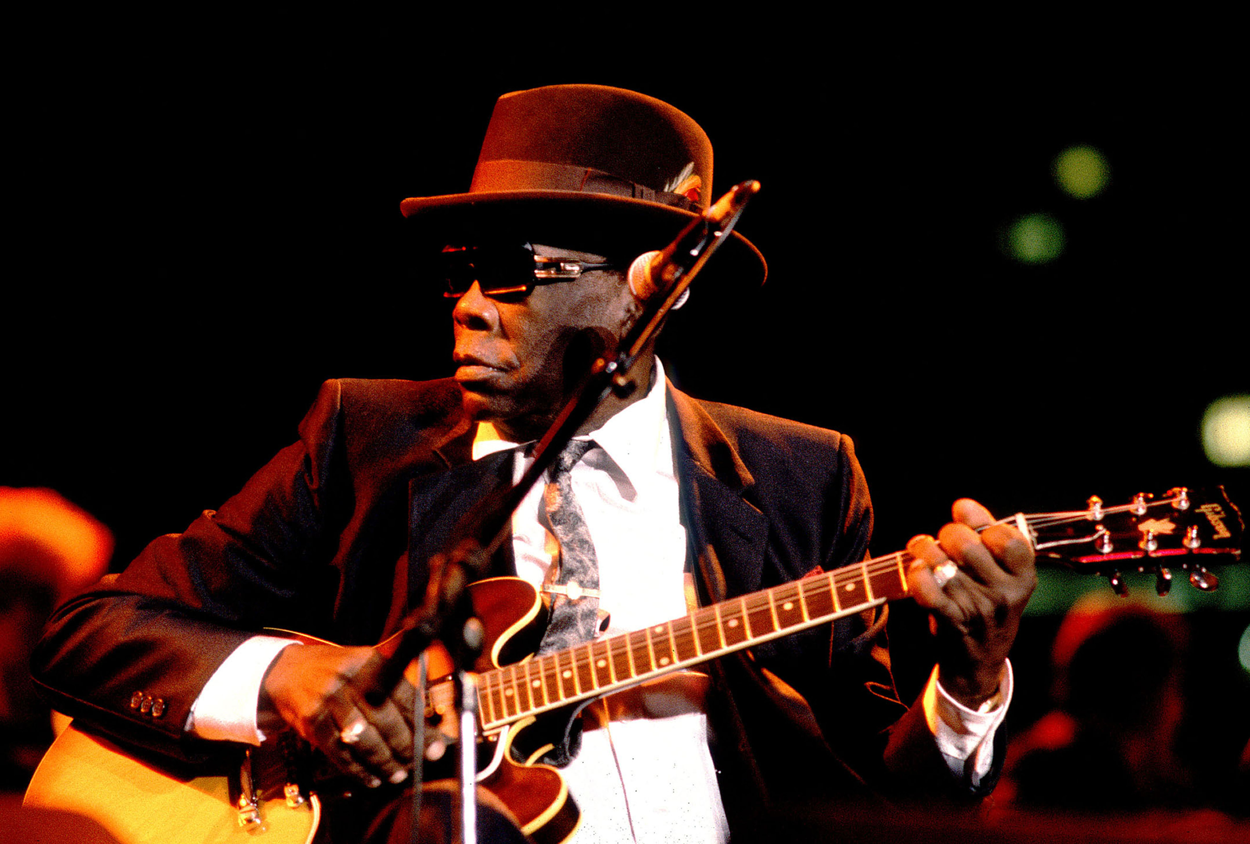 Messin' With the Hook: Our 1986 John Lee Hooker Feature