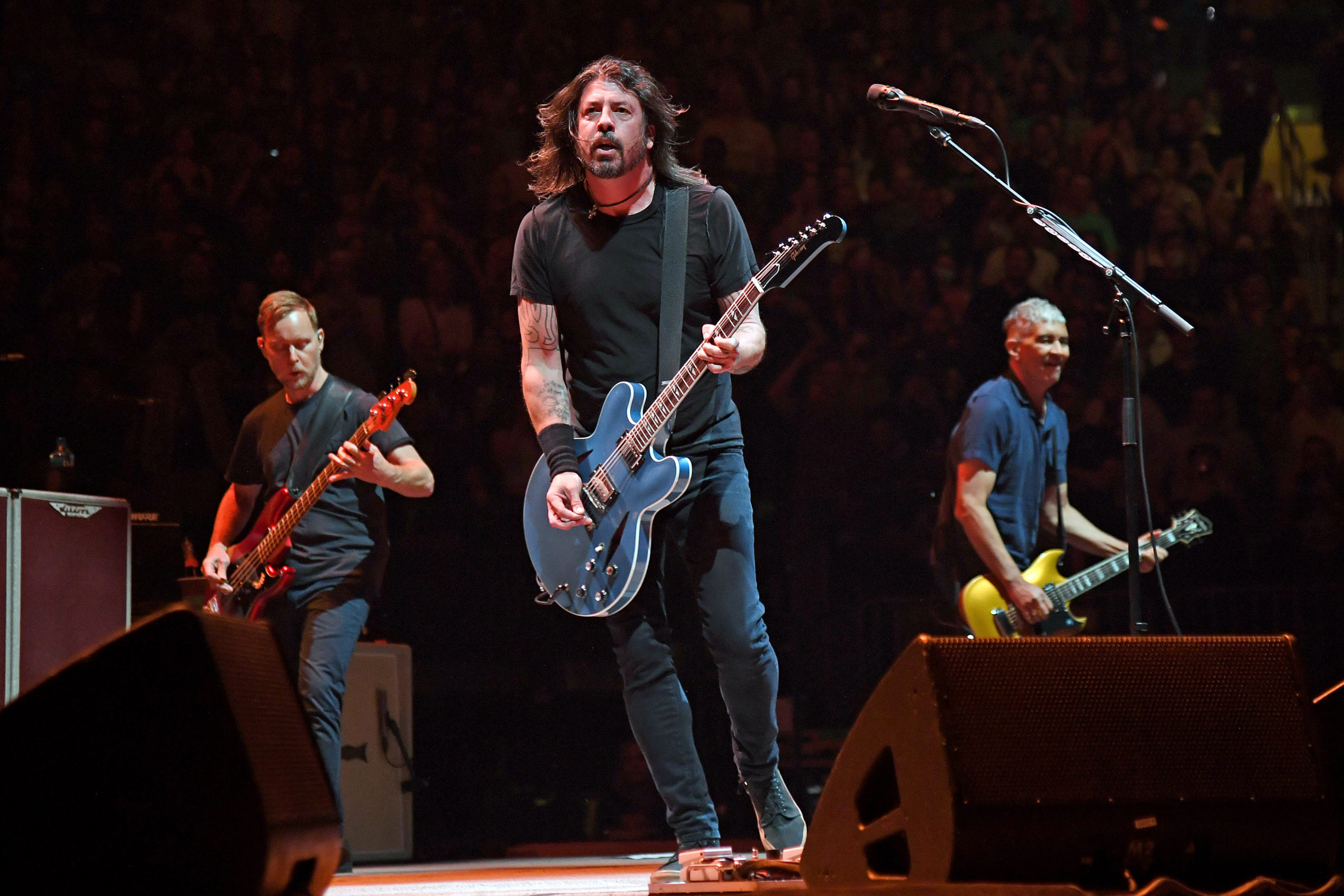 foo fighters tour